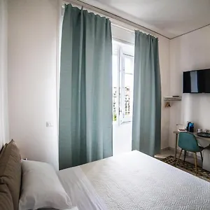 https://il-miracolo-di-san-gennaro.hotels-amalfi.com
